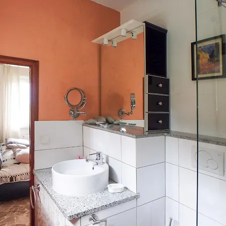 Hébergement de vacances Casa Laluni Porto Valtravaglia